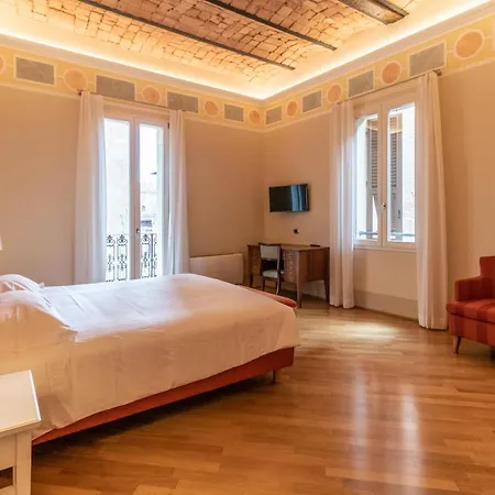 Casa Isolani Luxury Rooms Piazza Maggiore 2*