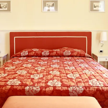 Casa Isolani Piazza Maggiore 4* بولونيا