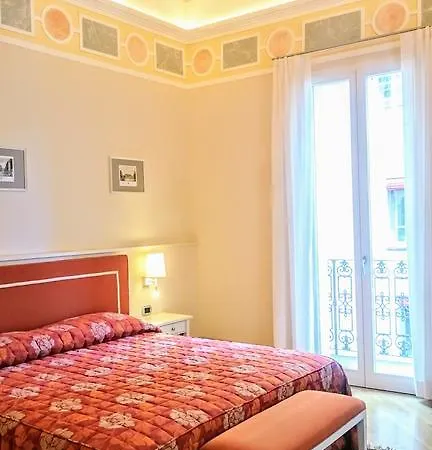 Casa Isolani Luxury Piazza Maggiore Pensionat