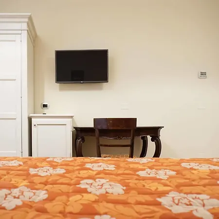 Casa Isolani Luxury Rooms Piazza Maggiore 2*