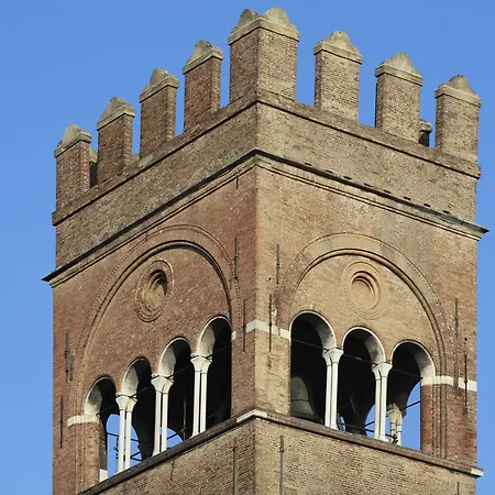 Casa Isolani Luxury Rooms Piazza Maggiore Guest house 2*