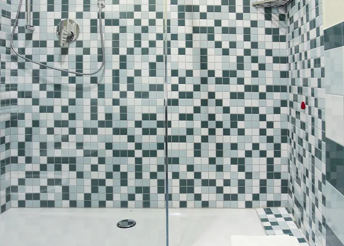 Casa Isolani Luxury Piazza Maggiore 게스트하우스 4*