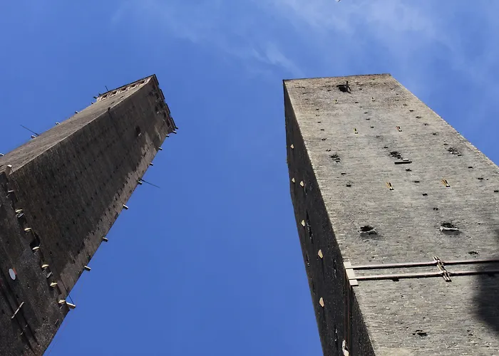 Casa Isolani Piazza Maggiore