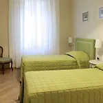 Casa Isolani Piazza Maggiore 4*