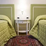 Casa Isolani Piazza Maggiore Penzion 4*
