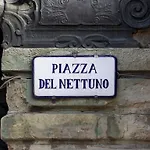 Penzion Casa Isolani Piazza Maggiore 4*