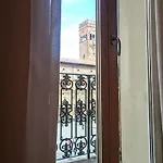 Penzion Casa Isolani Piazza Maggiore 4*