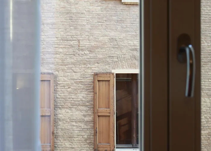 Casa Isolani Piazza Maggiore 4* بولونيا