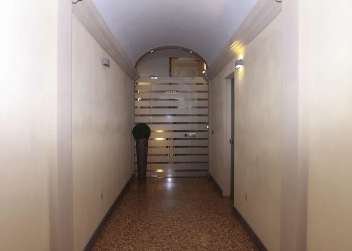 Casa Isolani Piazza Maggiore