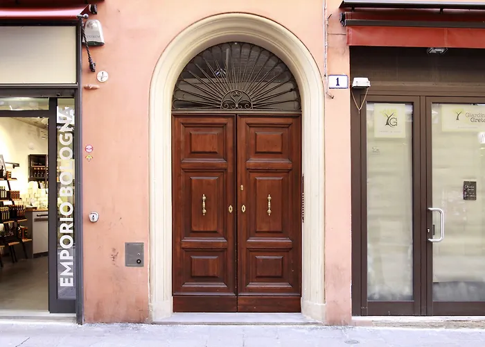 Casa Isolani Piazza Maggiore 4*