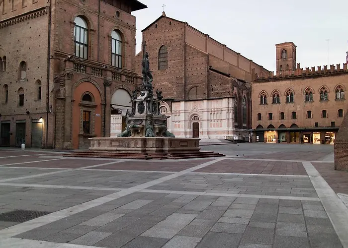 بيت ضيافة Casa Isolani Piazza Maggiore 4*