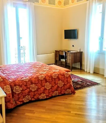 Casa Isolani Piazza Maggiore