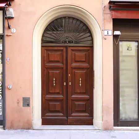 Casa Isolani Luxury Piazza Maggiore 4*