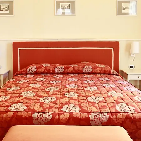 Casa Isolani Luxury Piazza Maggiore Bolonia