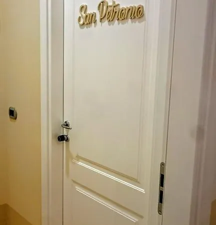 Casa Isolani Luxury Piazza Maggiore Pensión