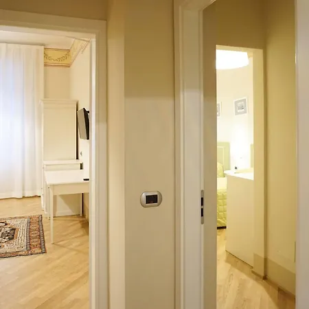 Casa Isolani Luxury Piazza Maggiore Pensión