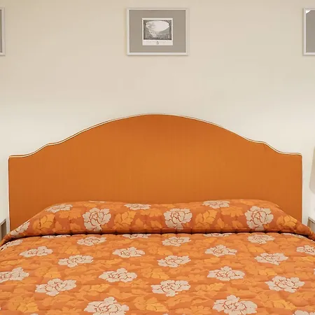 Πανσιόν Casa Isolani Piazza Maggiore 4*